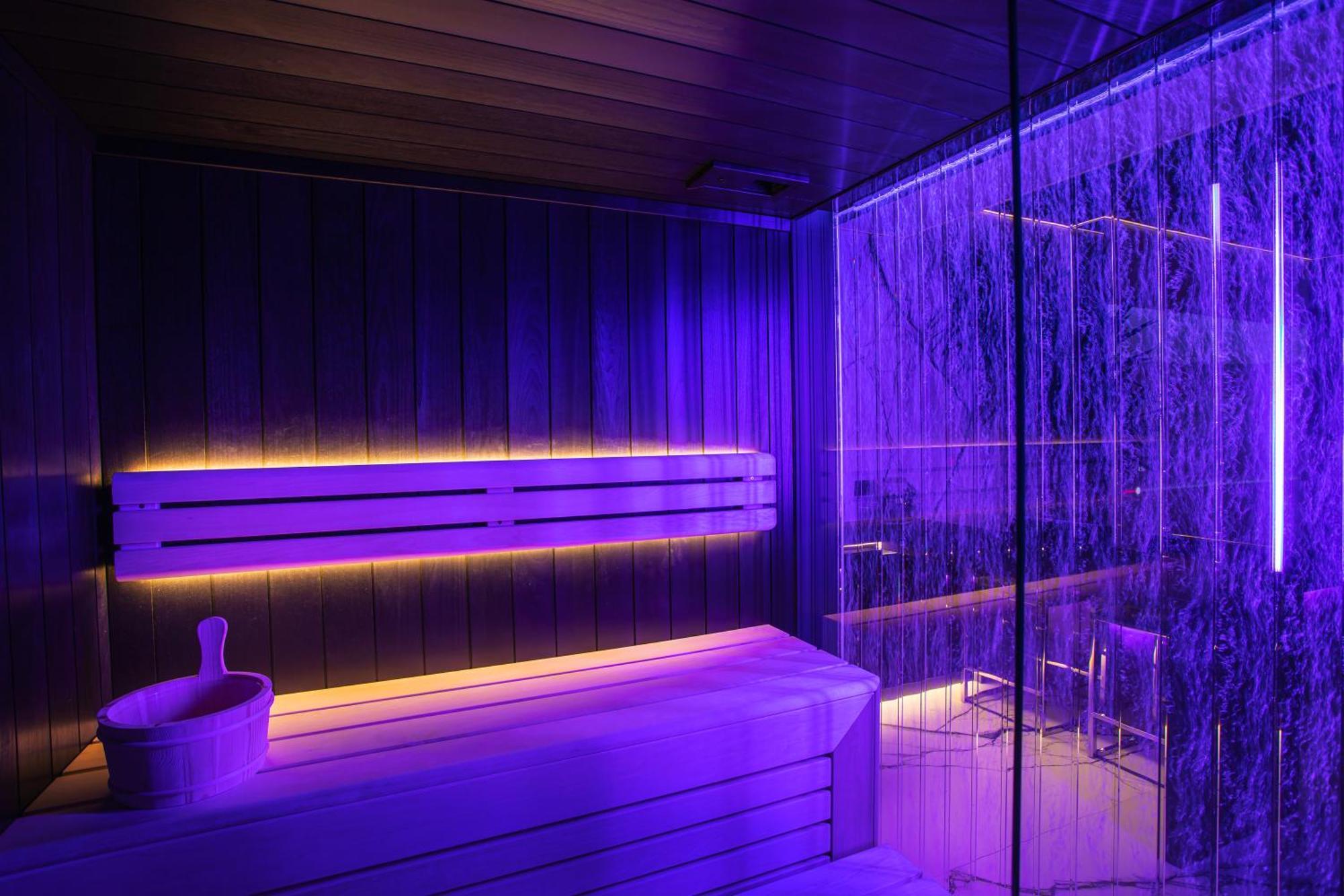 Apartamenty Sky Tower Z Jakuzzi Przy Oknie Вроцлав Экстерьер фото