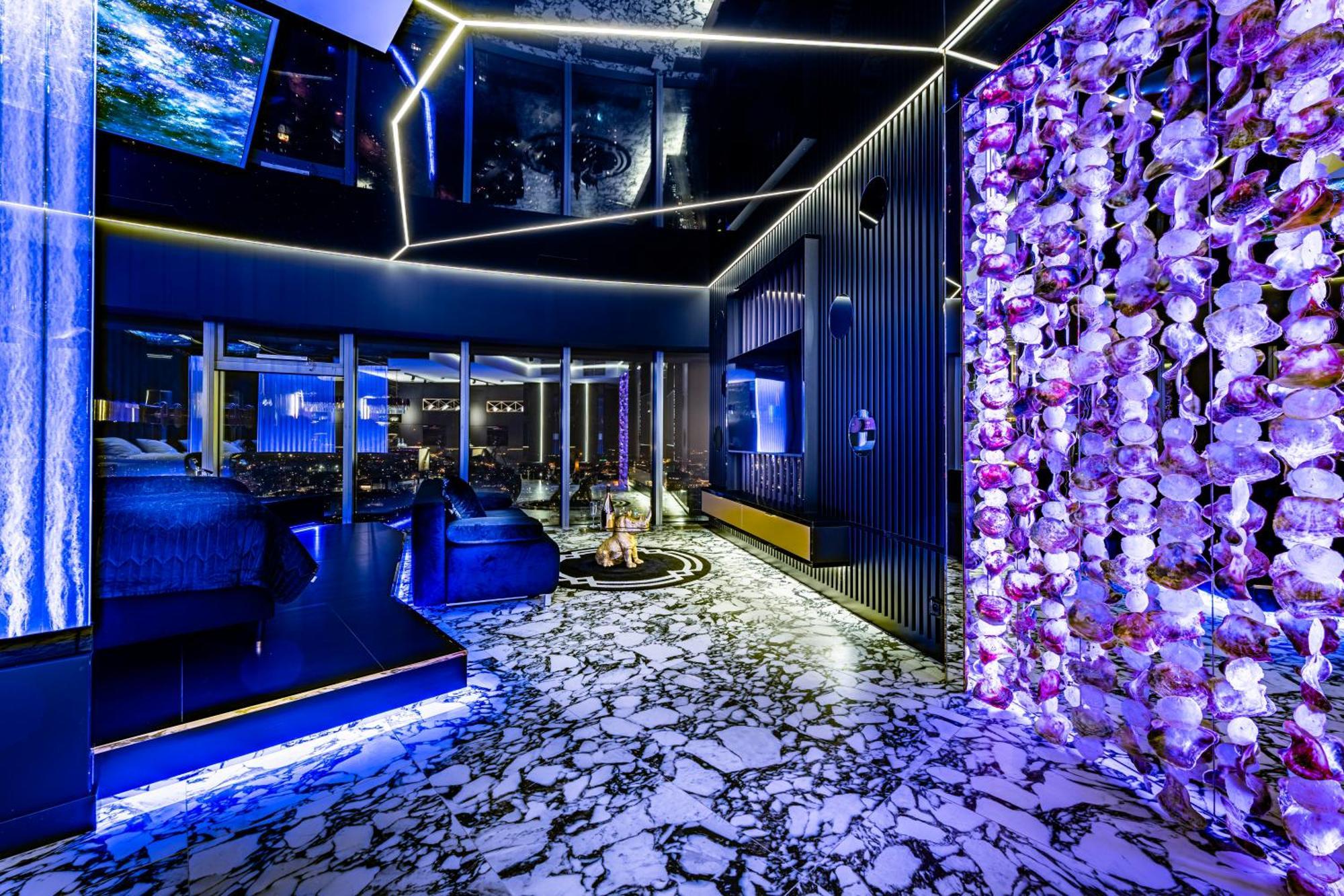 Apartamenty Sky Tower Z Jakuzzi Przy Oknie Вроцлав Экстерьер фото