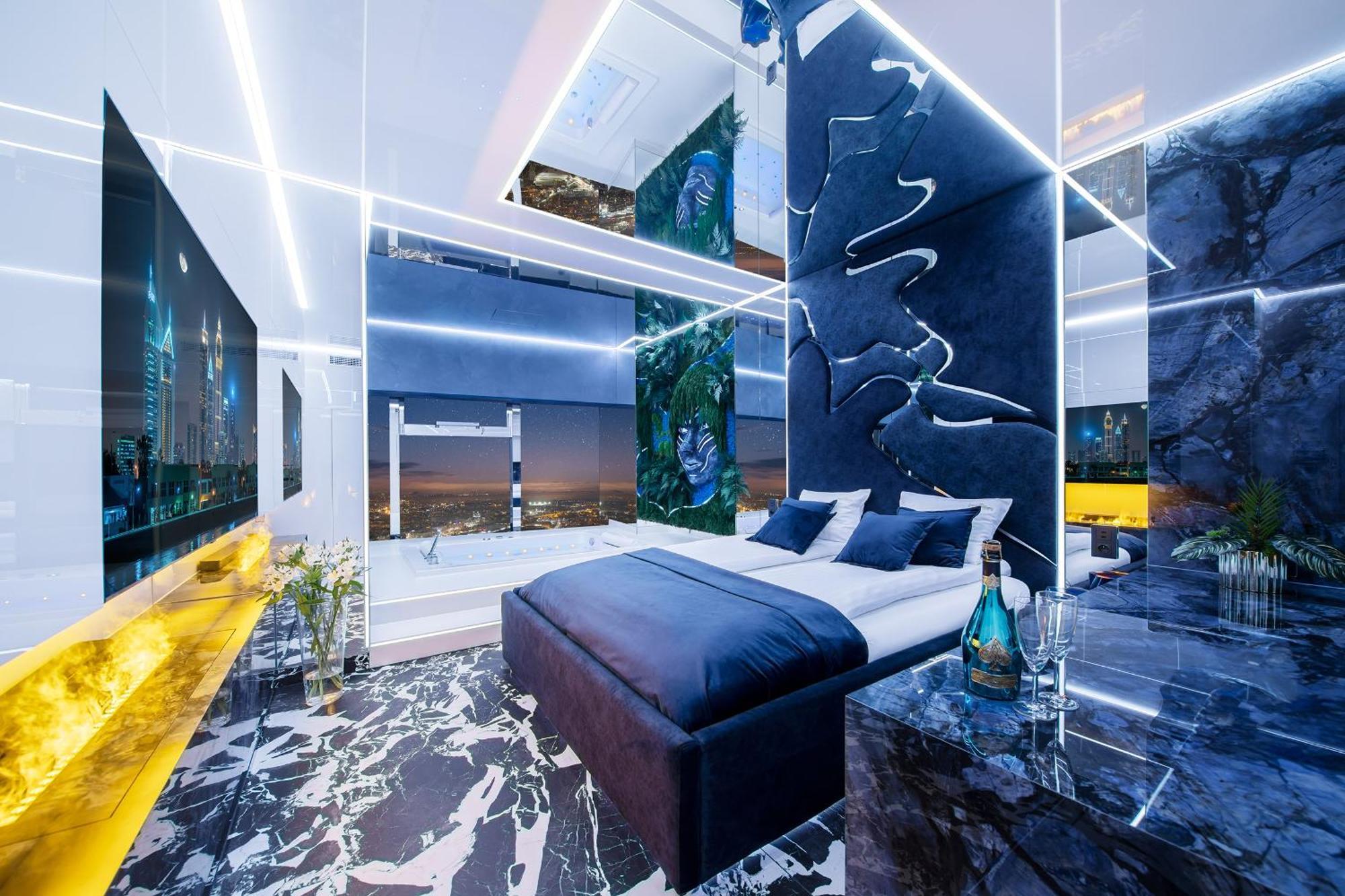 Apartamenty Sky Tower Z Jakuzzi Przy Oknie Вроцлав Экстерьер фото